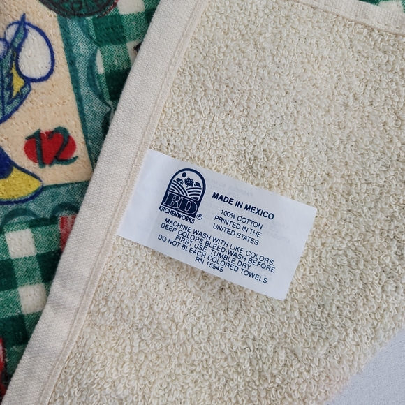 Mickey Unlimited Best Wishes Potholders And Kitchen Towels - Picture 13 of 16